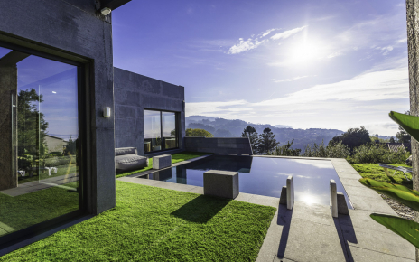 Vistas al mar y la montaña